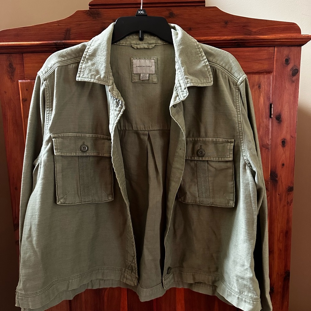 American Eagle Outfitters women’s utility jacket shacket size L green
